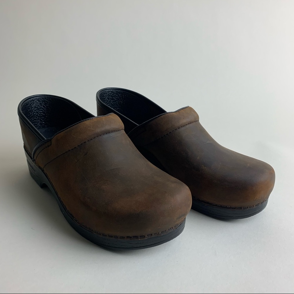 New Dansko Professional Antique Brown WIDE 42